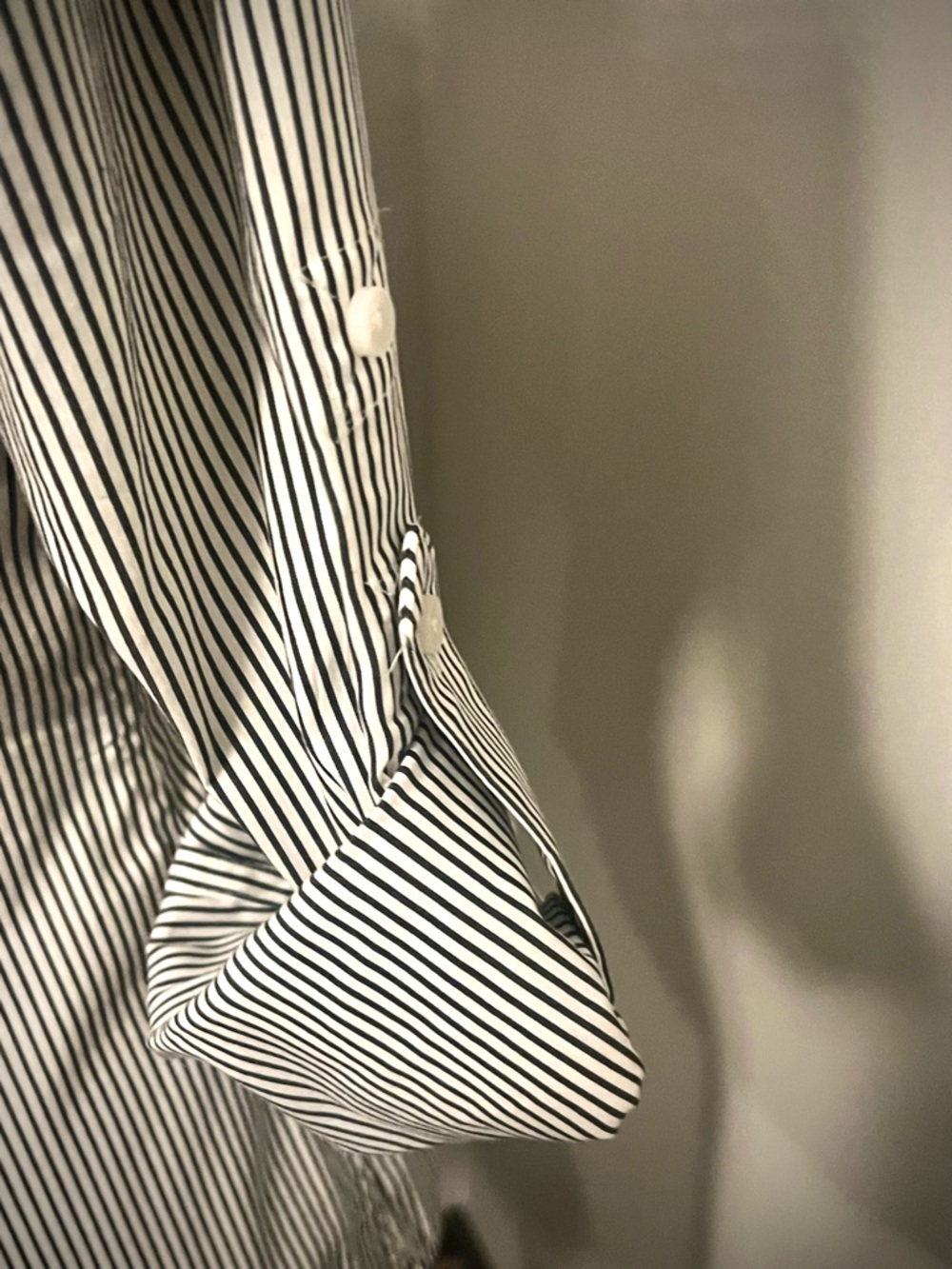 EXPRESS Classic Striped Button-Up Shirt - NWT - Picture 7 of 7